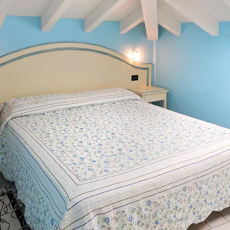 Locazione Turistica Azzurro - Nel Giardino Di Renzo - Imp282 * Imperia